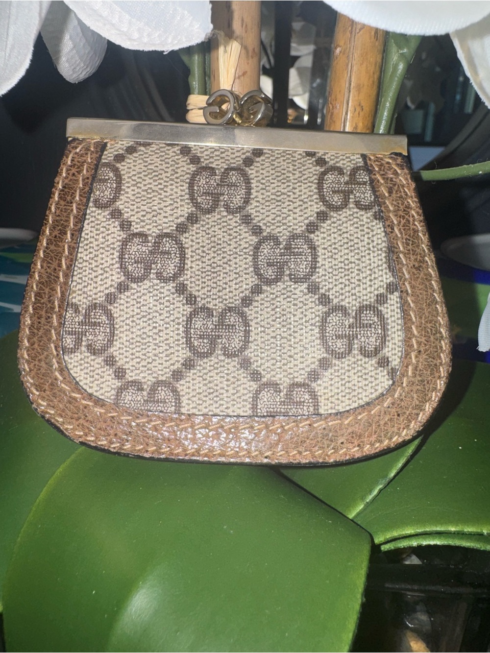 Vintage Rare Gucci GG Kiss Lock Authentic Small Coin Purse - Excellent Condition